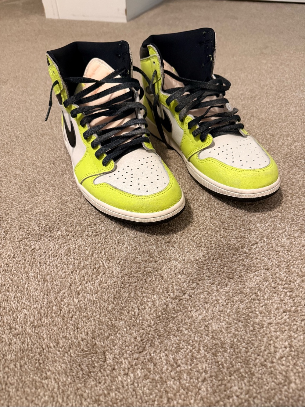 Nike Men’s High-Top Sneakers in Lime/White